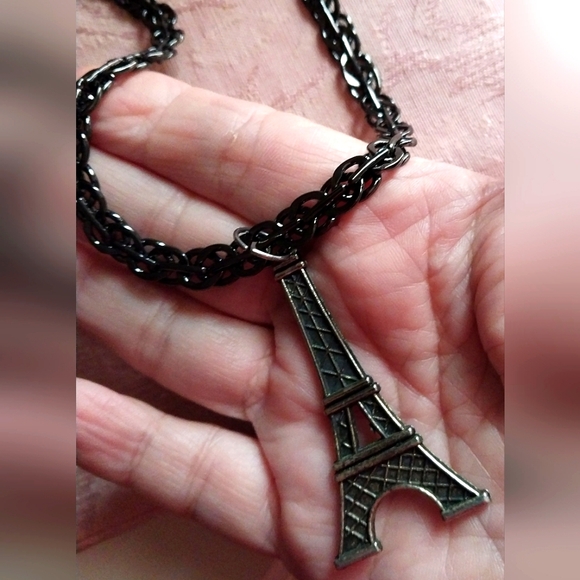 Eiffel Tower Pendant Necklace - Picture 8 of 12